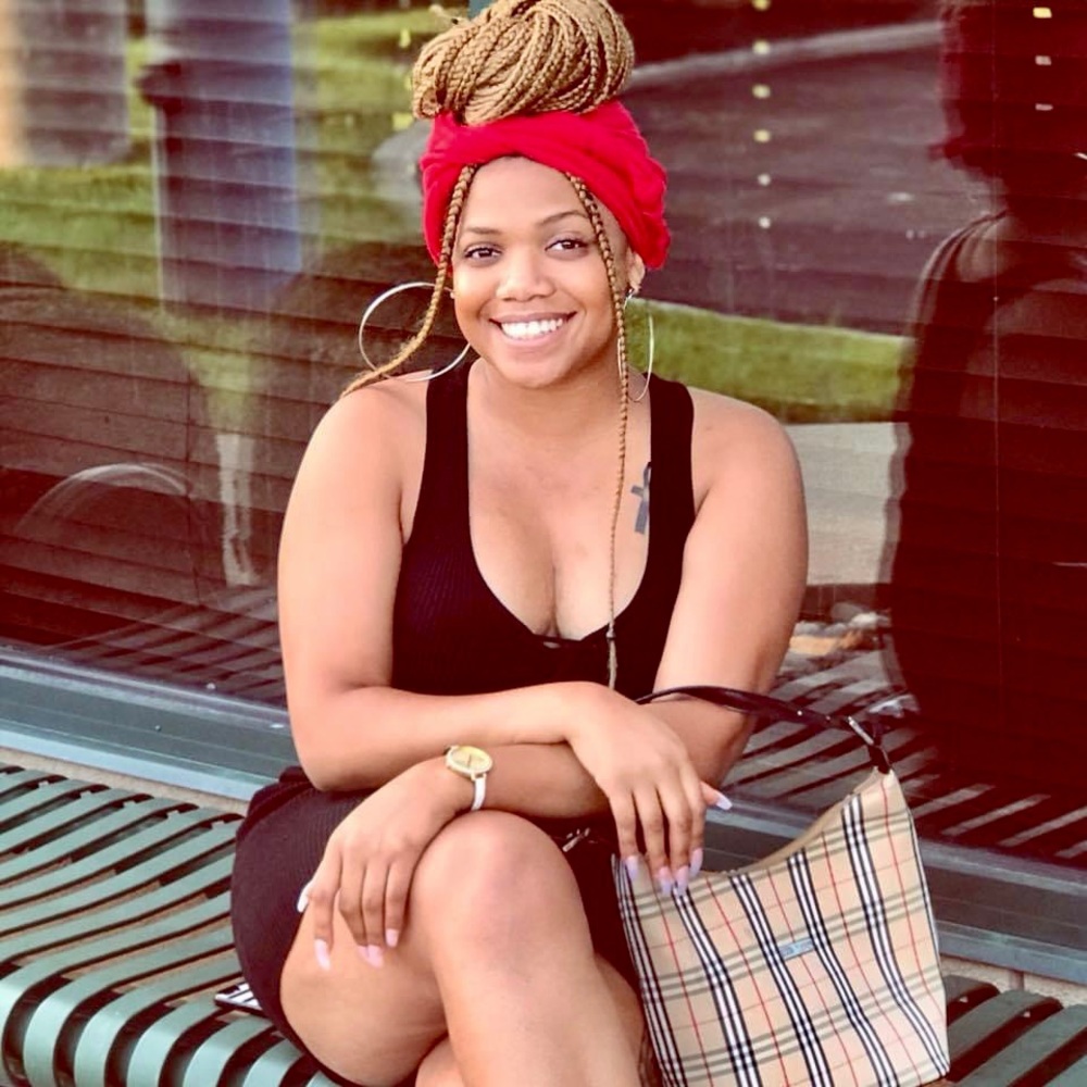 Meet your Posher, Imani